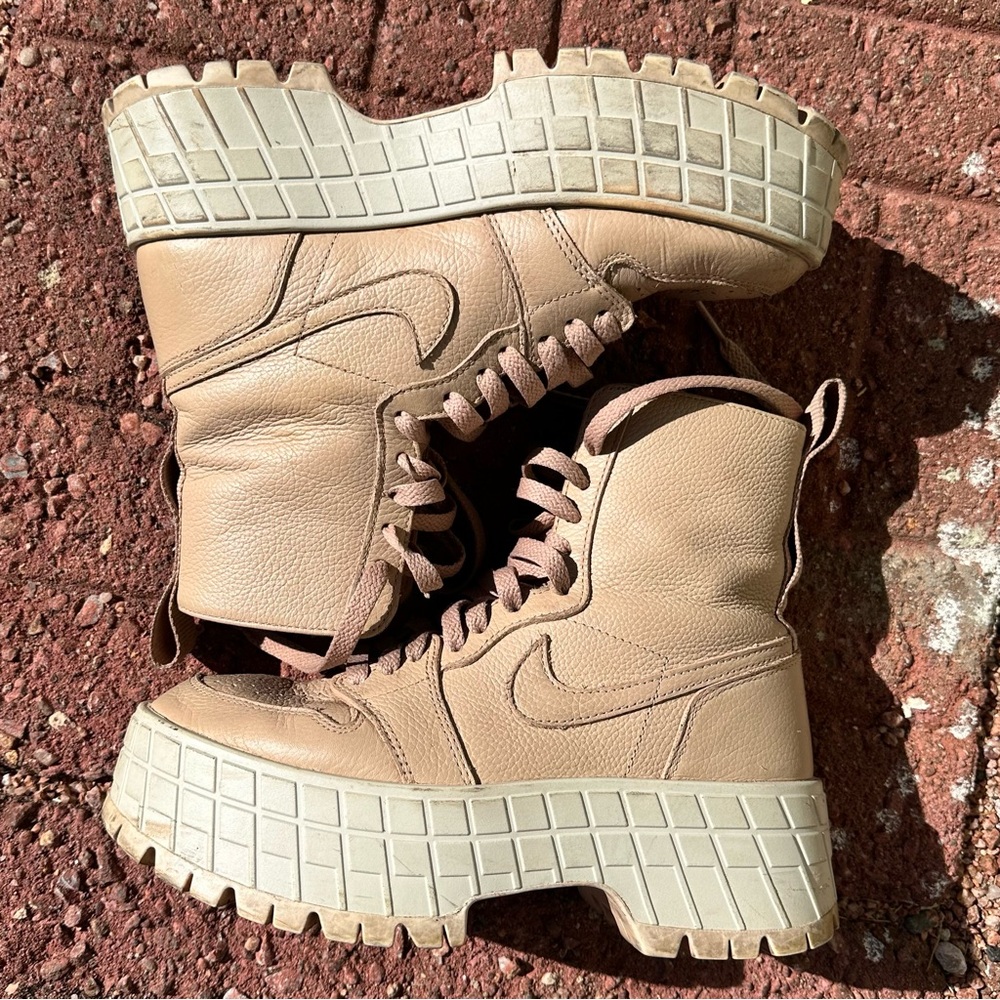 Women’s Air Jordan 1 High Brooklyn in “Pink Oxford”